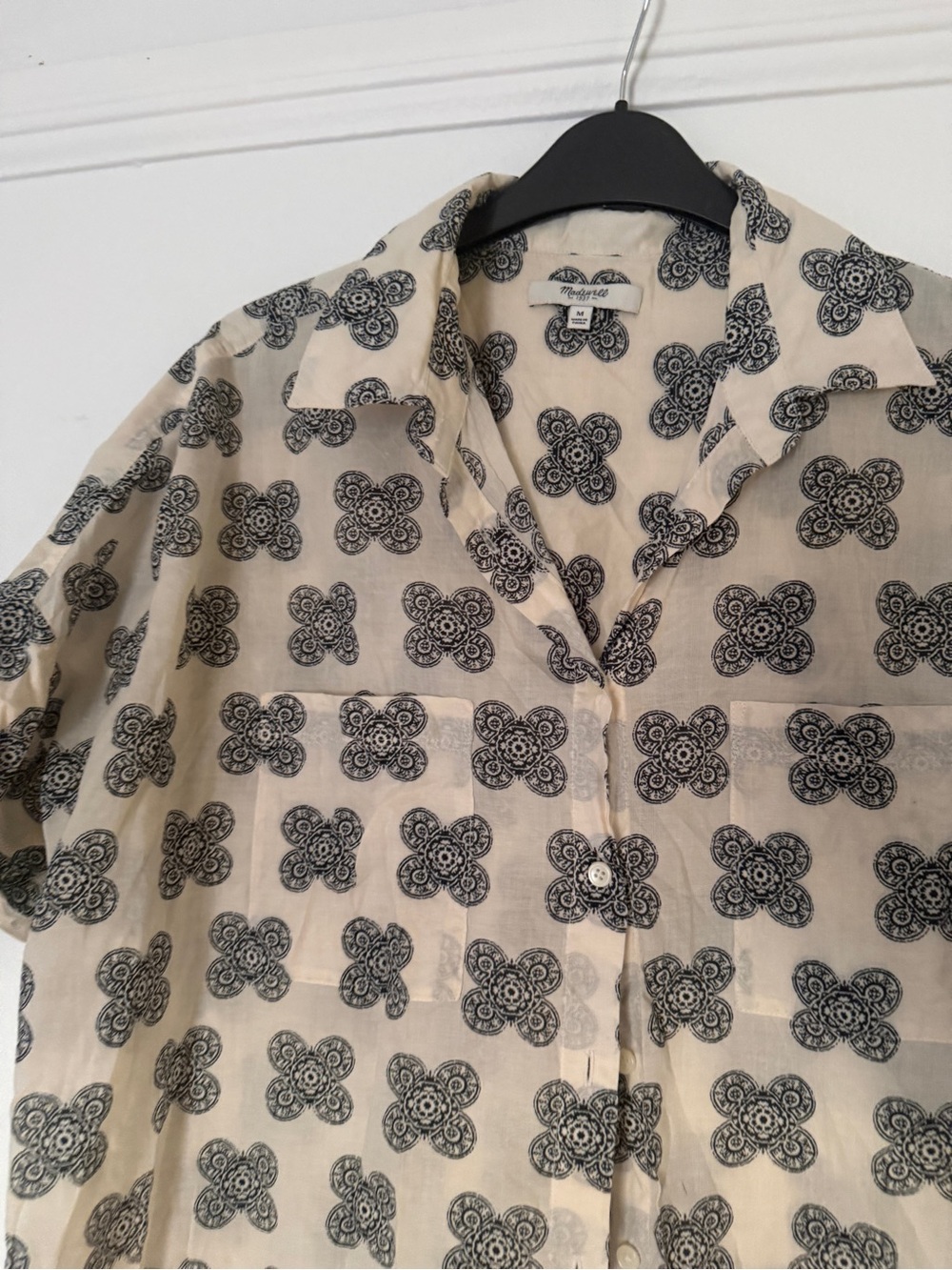 Madewell white cream black floral medallion print Short-Sleeve buttoned Shirt - Picture 2 of 6